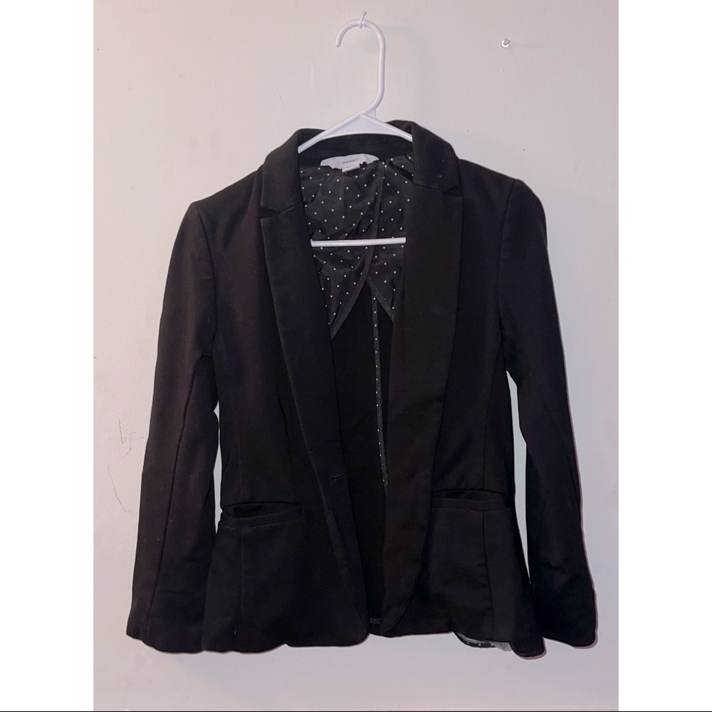 Black pointe knit blazer